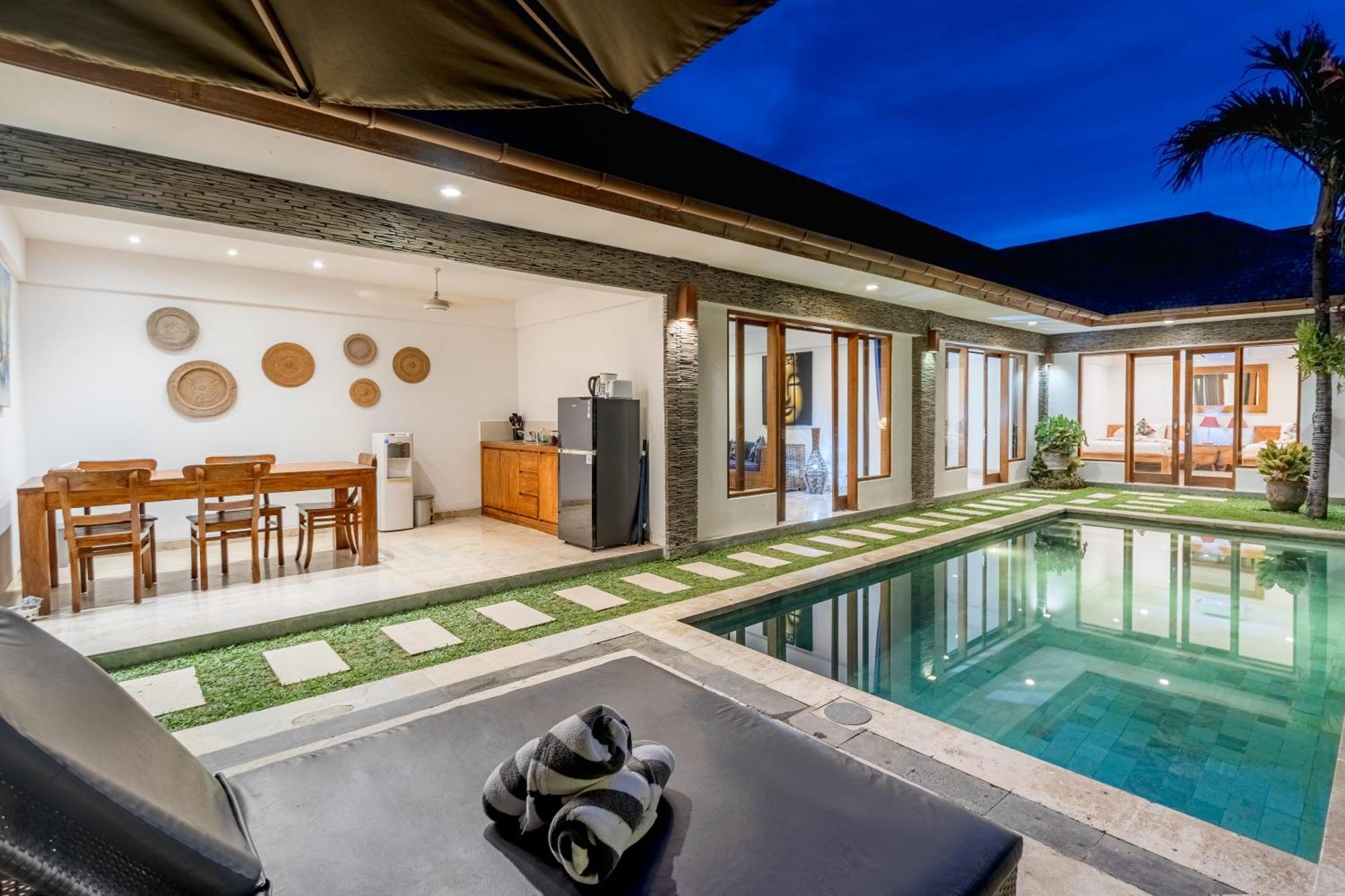Two Lizards Beach Villas Sanur Exterior foto